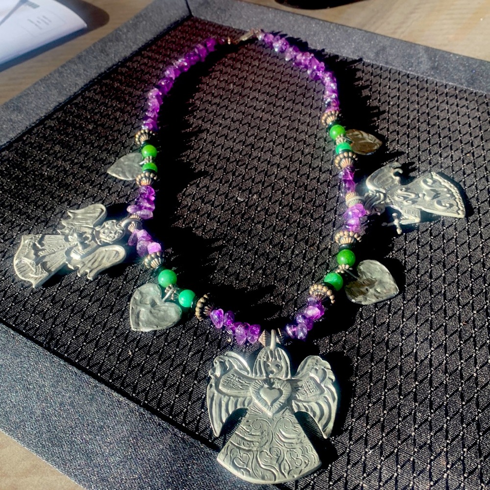 Vintage Silver toned necklace.